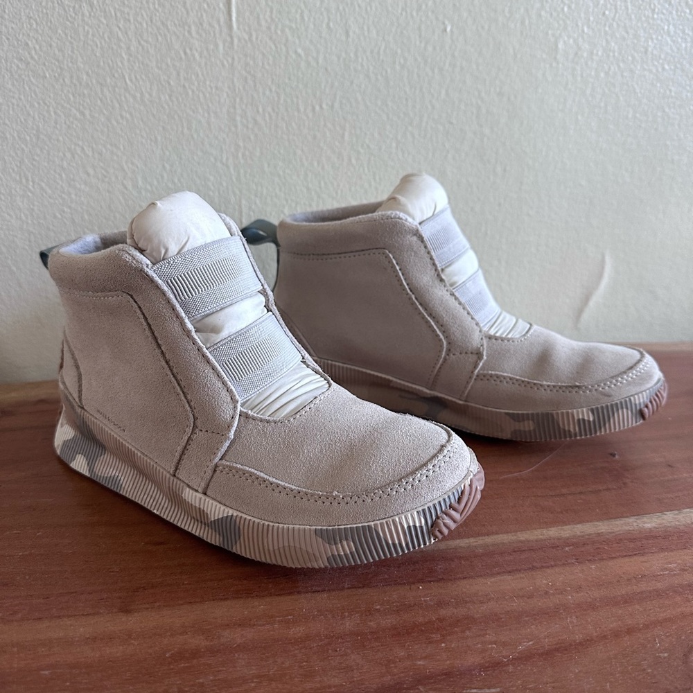 Sorel out n about plus mid ankle boot waterproof 6